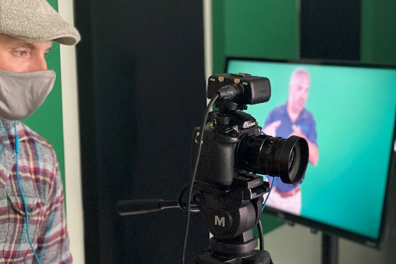 Pat from align5 Films recording a Business Video Pat from align5 Films recording a Business Video